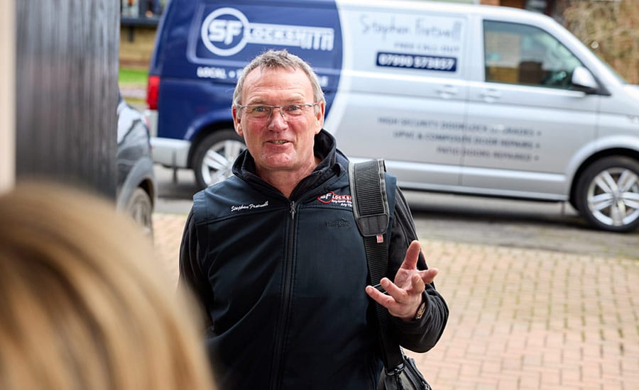 Local Doncaster locksmith repairing patio doors